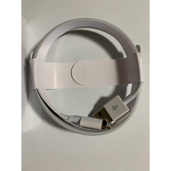 Apple Air Pods Model A2031 (2nd Generation) with Charging Case + Lightning Cable - Picture 5 of 11